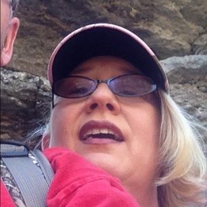 Meet your Posher, Jeanette